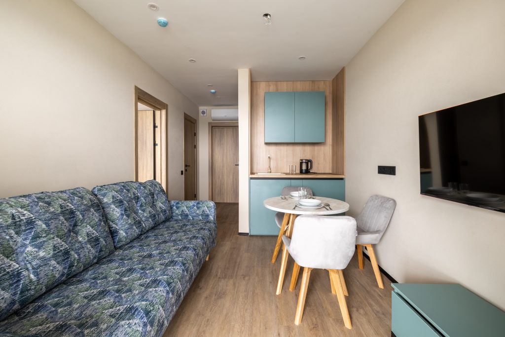 Семейный двухкомнатный номер с видом на озеро